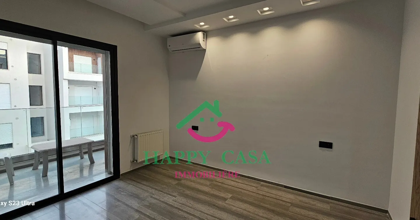 Un appartement jamais Habité s1
