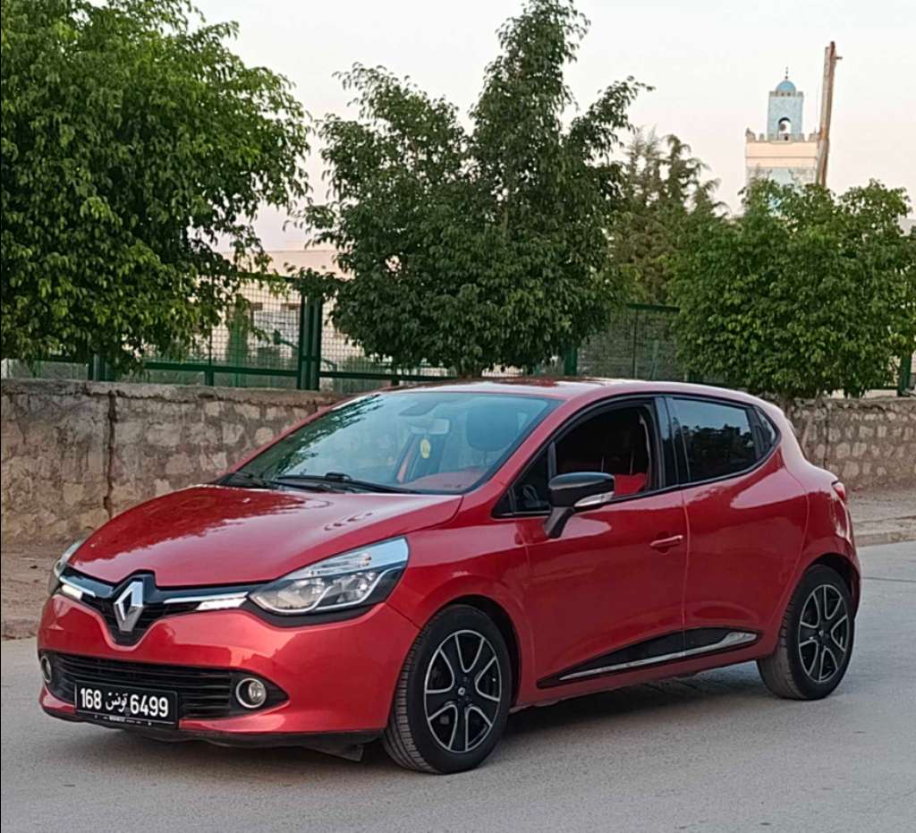 🚘  renault clio dynamique