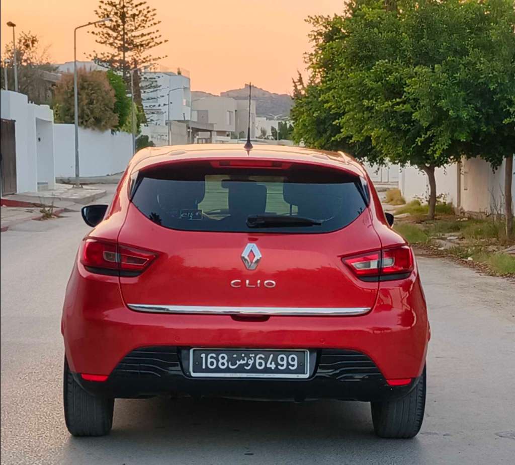 🚘  renault clio dynamique