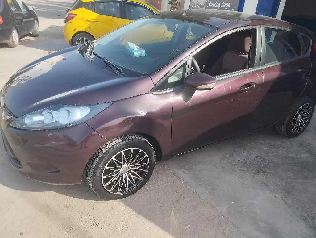 Ford fiesta 20707646