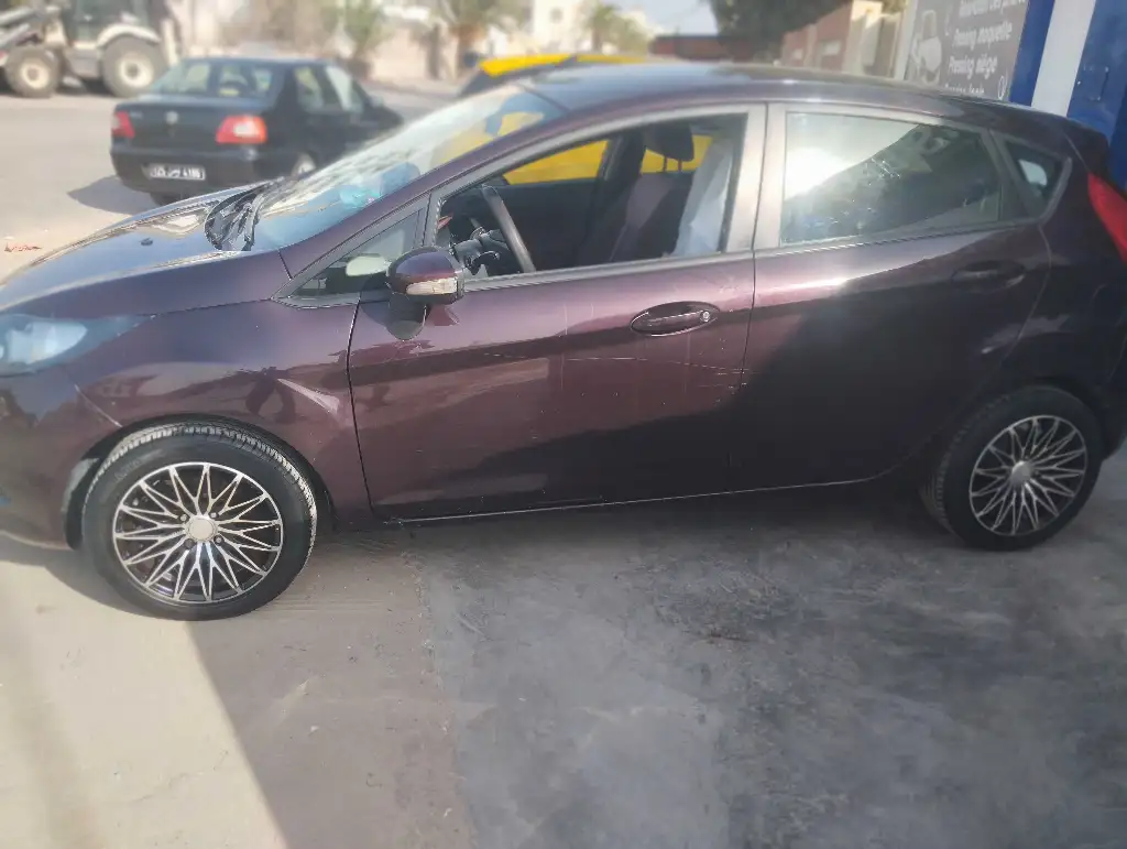 Ford fiesta 20707646
