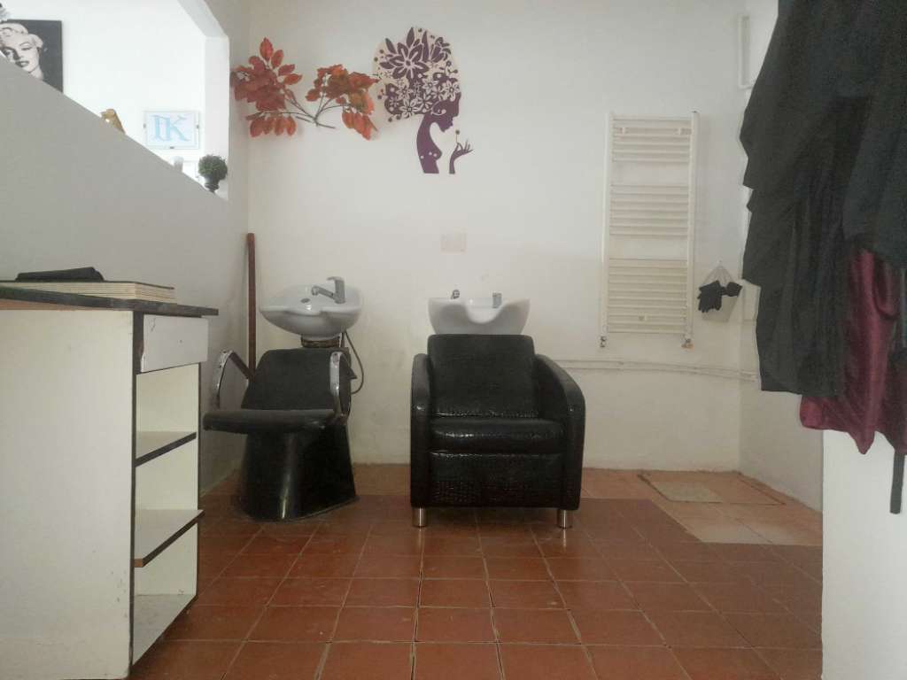 Location Salon de Coiffure et esthétique