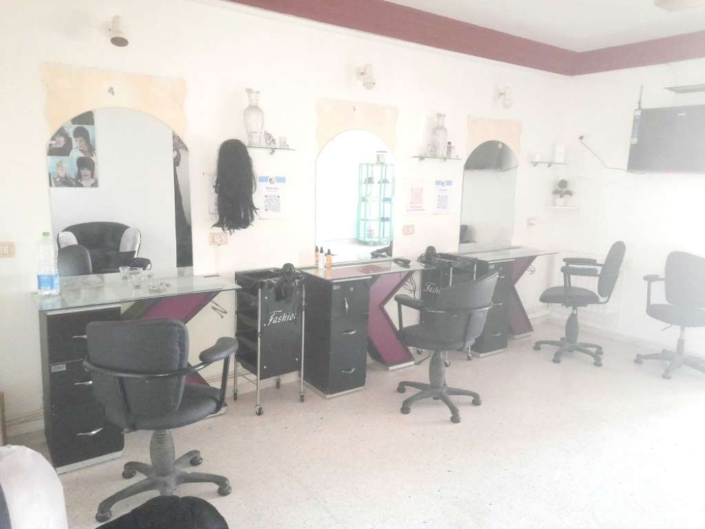 Location Salon de Coiffure et esthétique