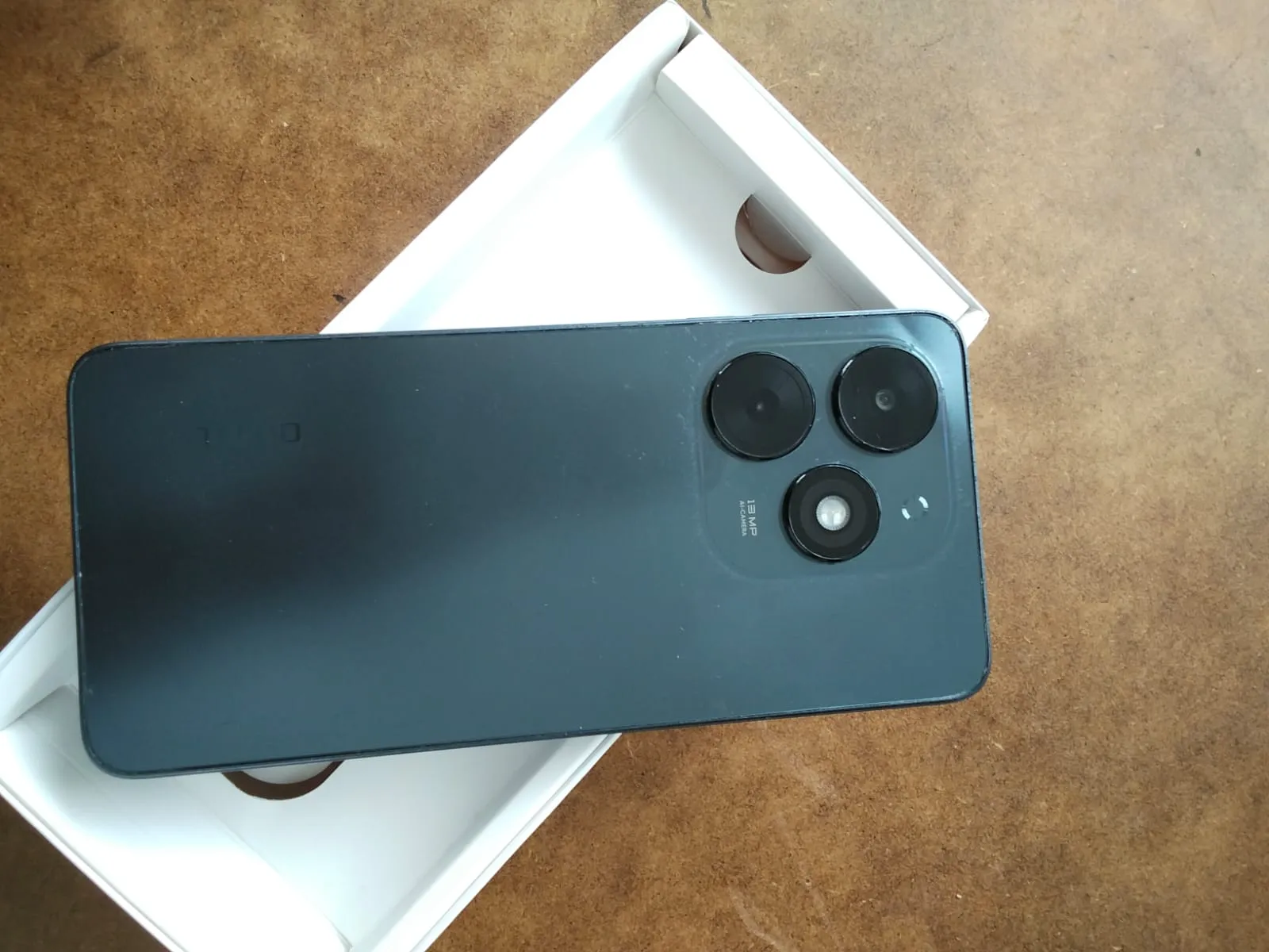 Téléphone portable marque tecno spark go