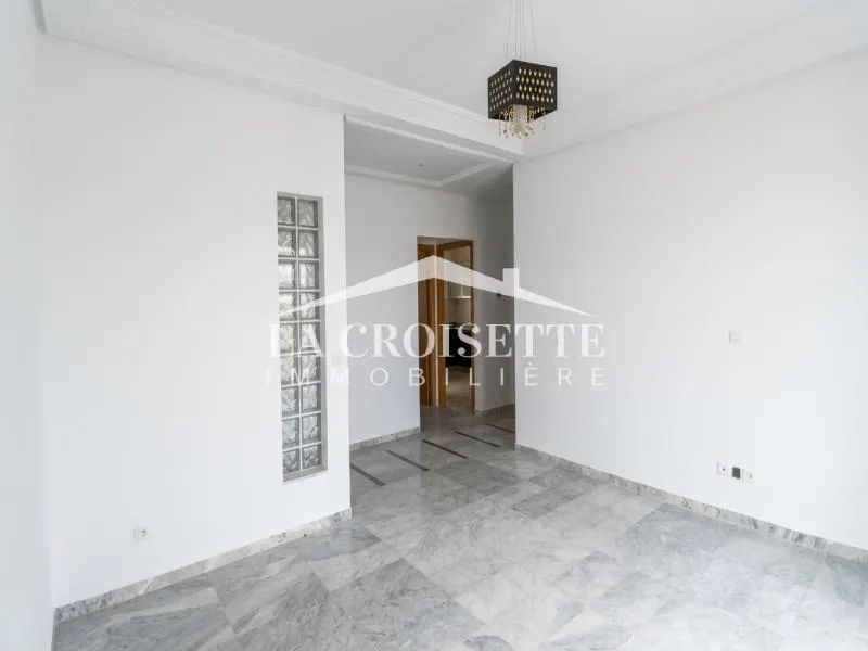 Appartement S+3 à Ain Zaghouan Nord MAL2363