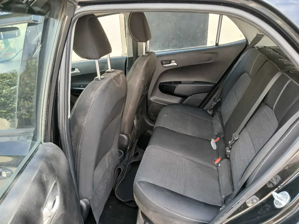 KIA PICANTO 1er main ESSENCE Tel 24 313 594 