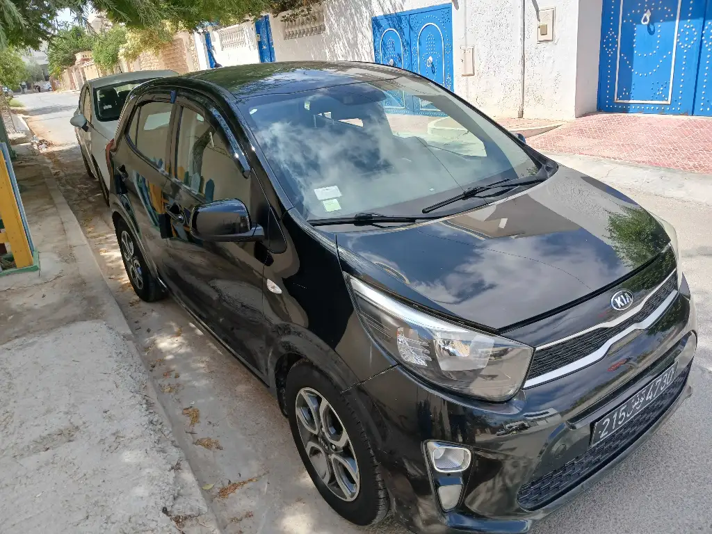 KIA PICANTO 1er main ESSENCE Tel 24 313 594 