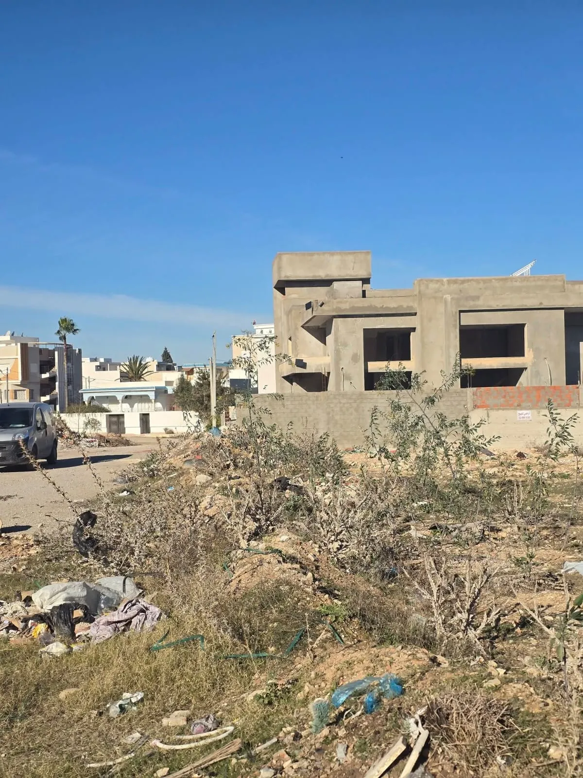 Manifique Terrain khezama