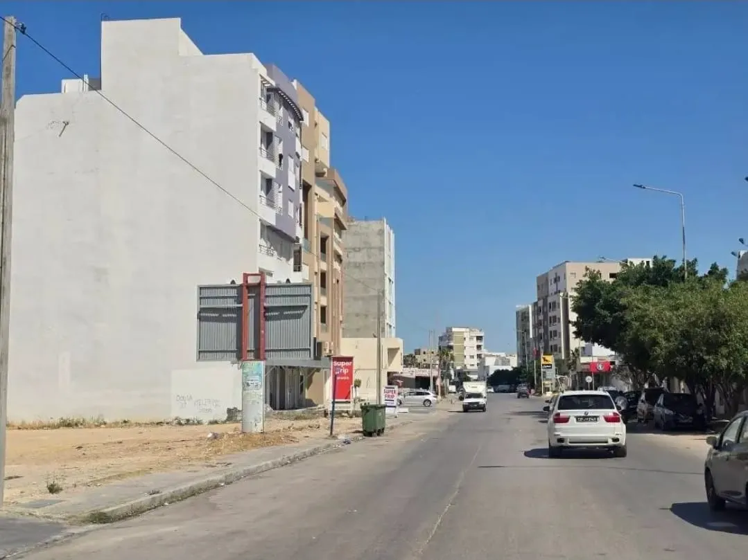 Terrain 430 m² et 850 m² vacation R+7 à Sahloul