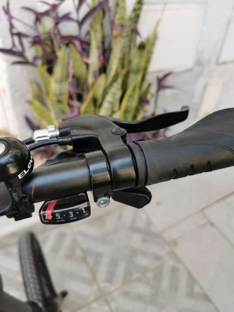 Velo électrique pliable / importé État Comme Neuf