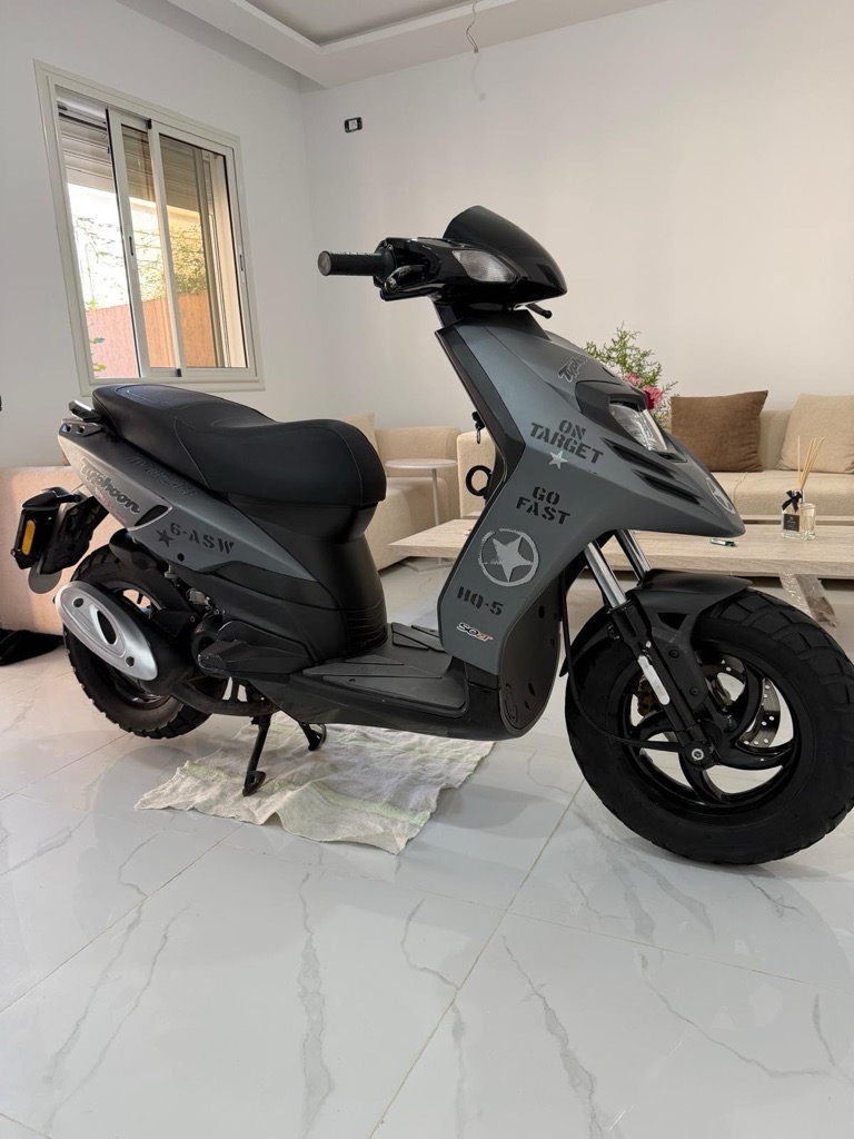 Piaggio typhon importé de la suisse 