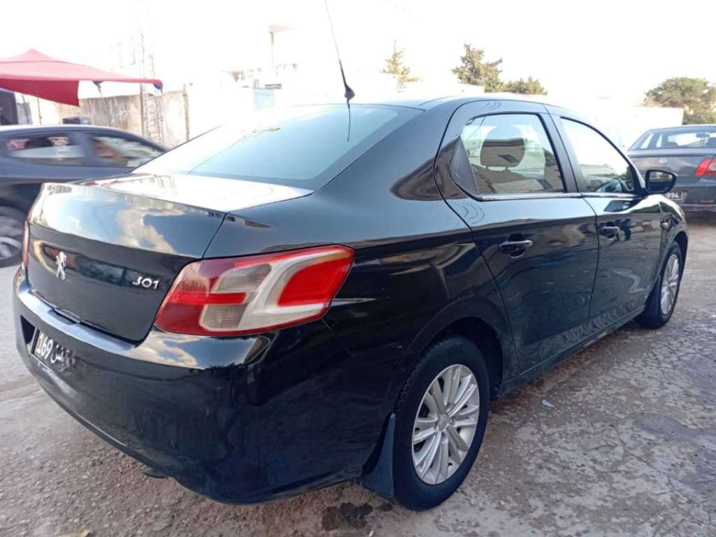 Peugeot 301 allure