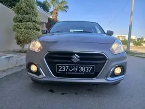 SUZUKI DZAIR PREMIÈRE MAIN EN EXCELLENT ÉTAT