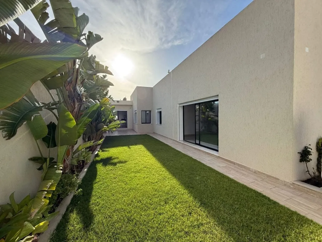 Une Villa moderne haut standing à Chatt Mariem Sousse Vue mer