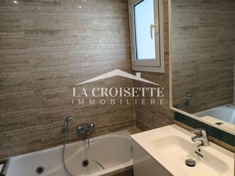 Appartement s2 avec terrasse à La Marsa MAL2157