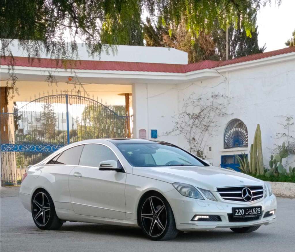 đ đđđđŸđđżđđ-đœđđđ đŸđđŒđđđ
đ 250 COUPE