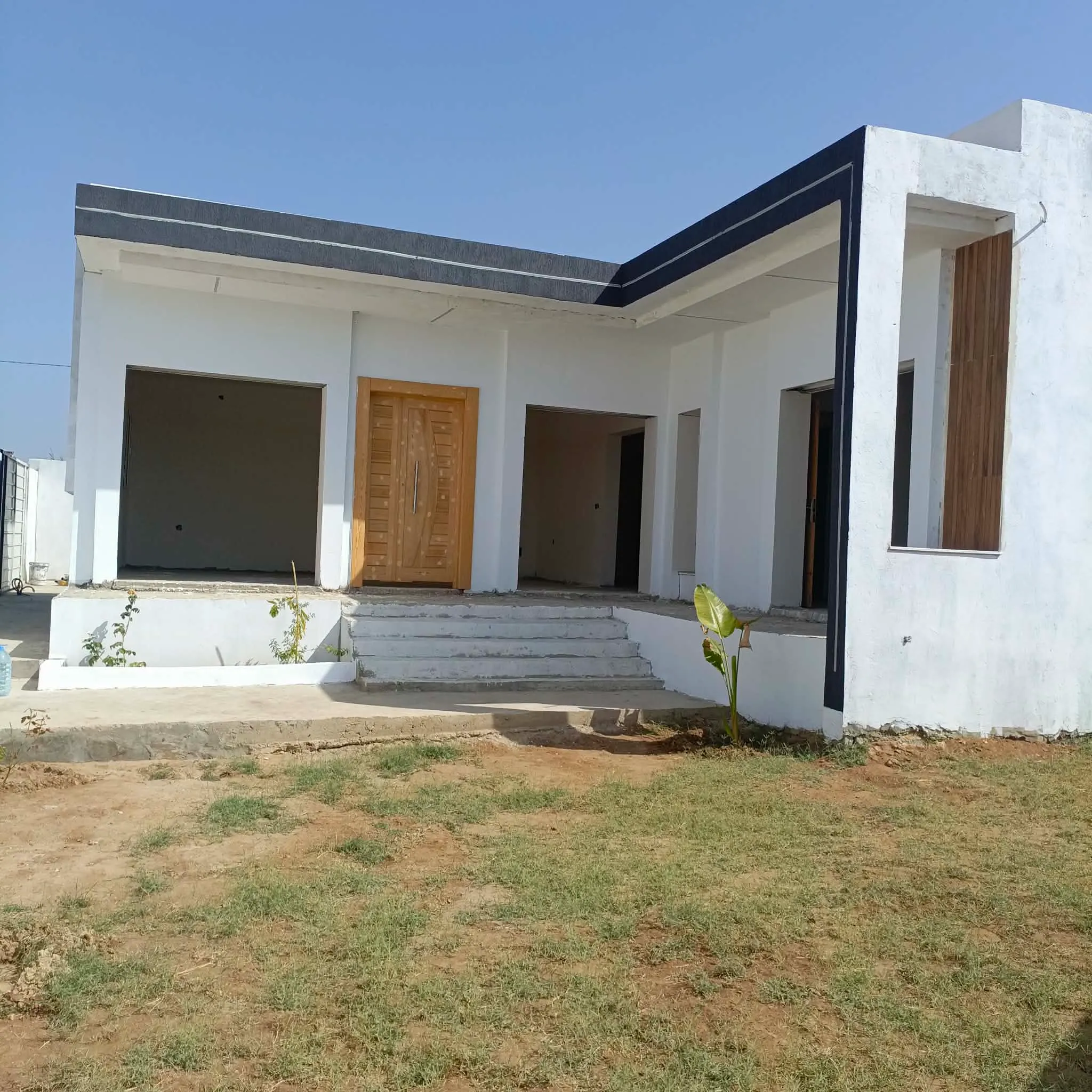 villa de 300m pas loin de hammamet yasmine