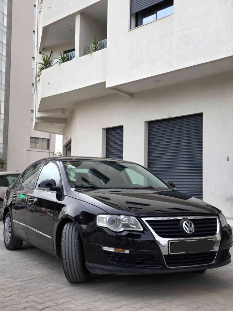 PASSAT B7 1.6  ( FAIBLE KILOMETRES)