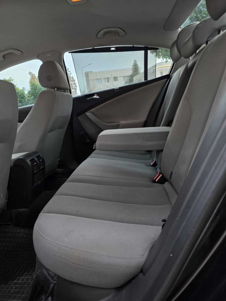PASSAT B7 1.6  ( FAIBLE KILOMETRES)