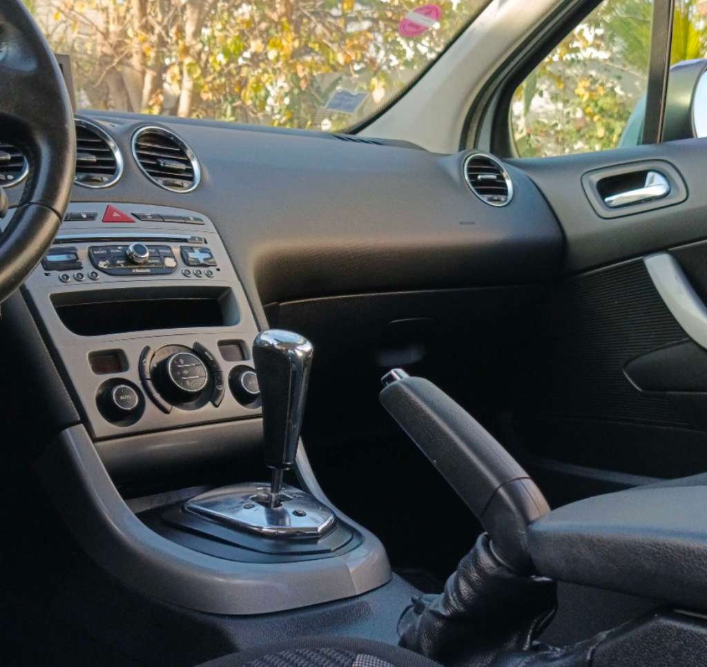 ‎🚘 peugeot 308 e-hdi

