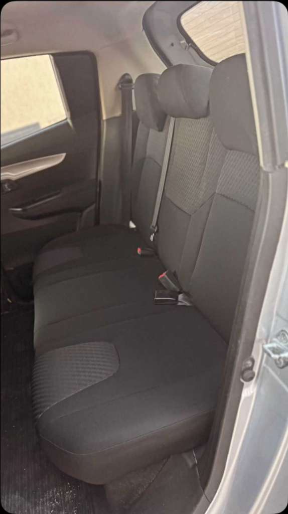 Mahindra Kuv K6 plus