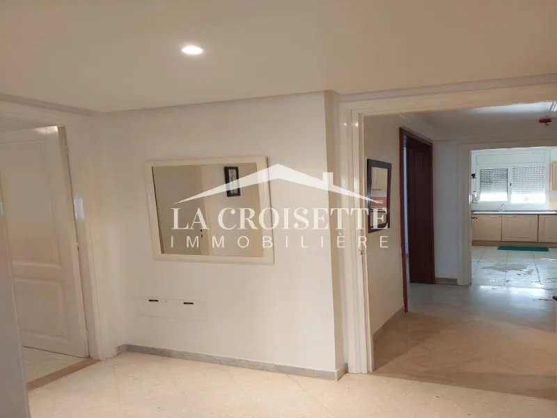 Appartement S+2 avec jardin à La Marsa MAL2335