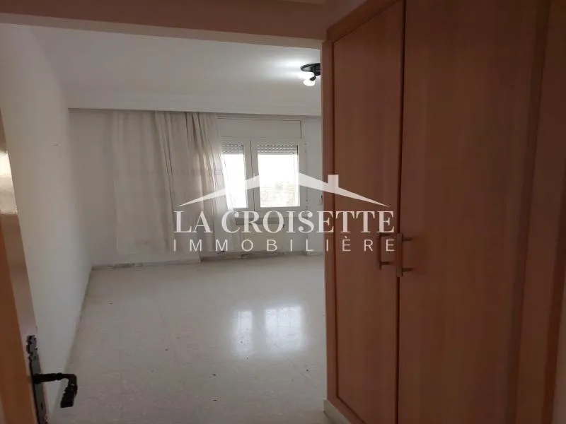 Appartement S+2 avec jardin à La Marsa MAL2335