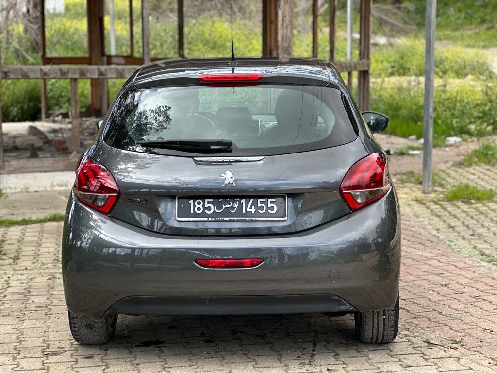 PEUGEOT 208 ALLURE