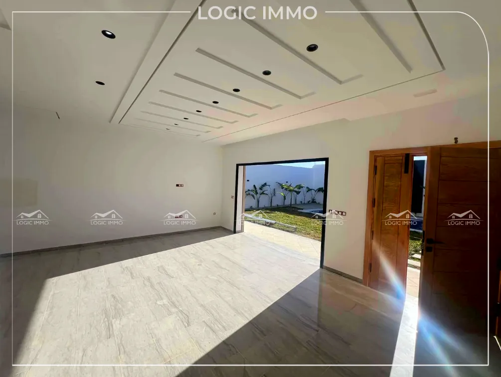 A vendre une villa S+3 plain-pied située à km71