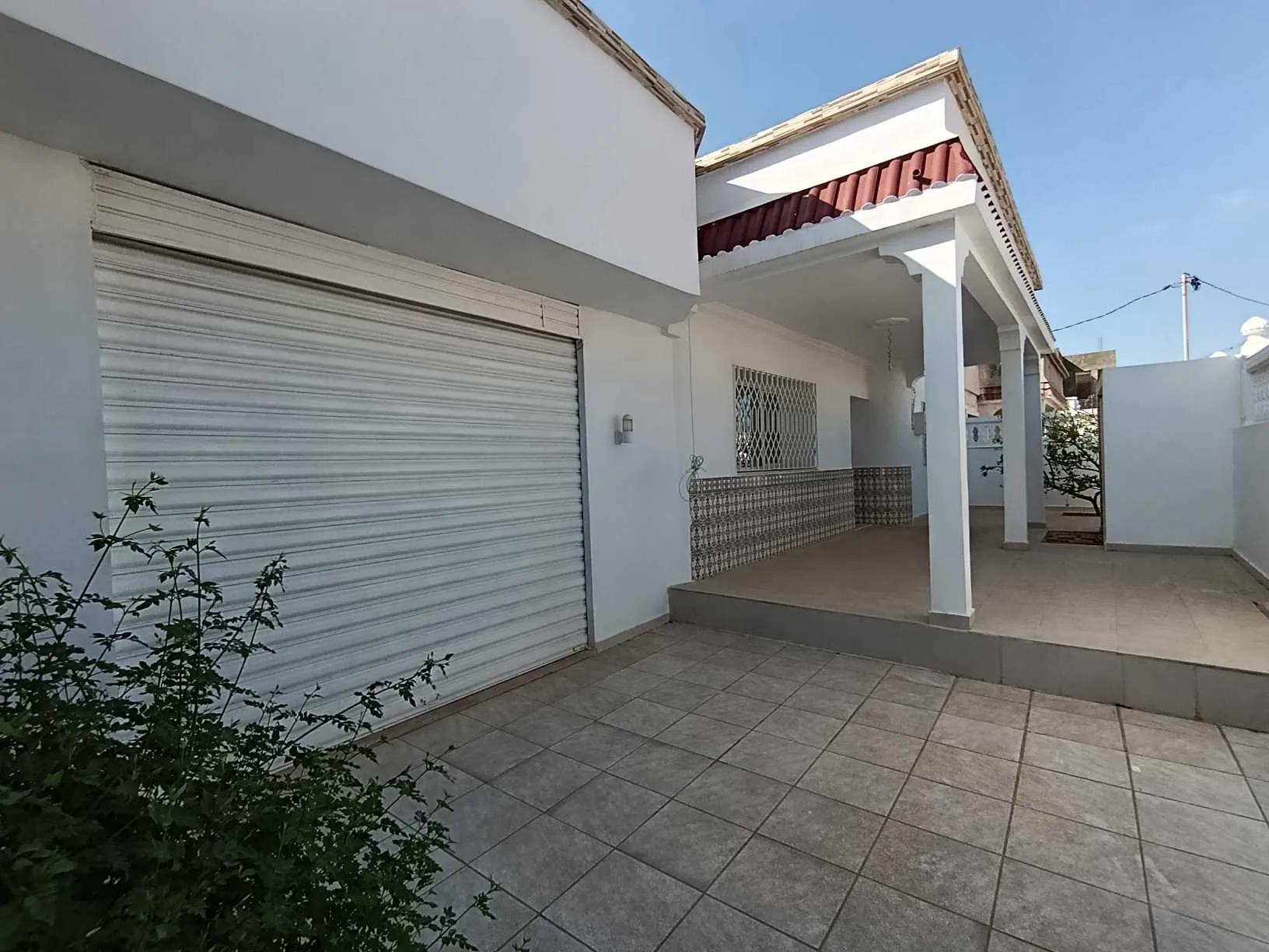 Une villa S+4 à El Haouaria