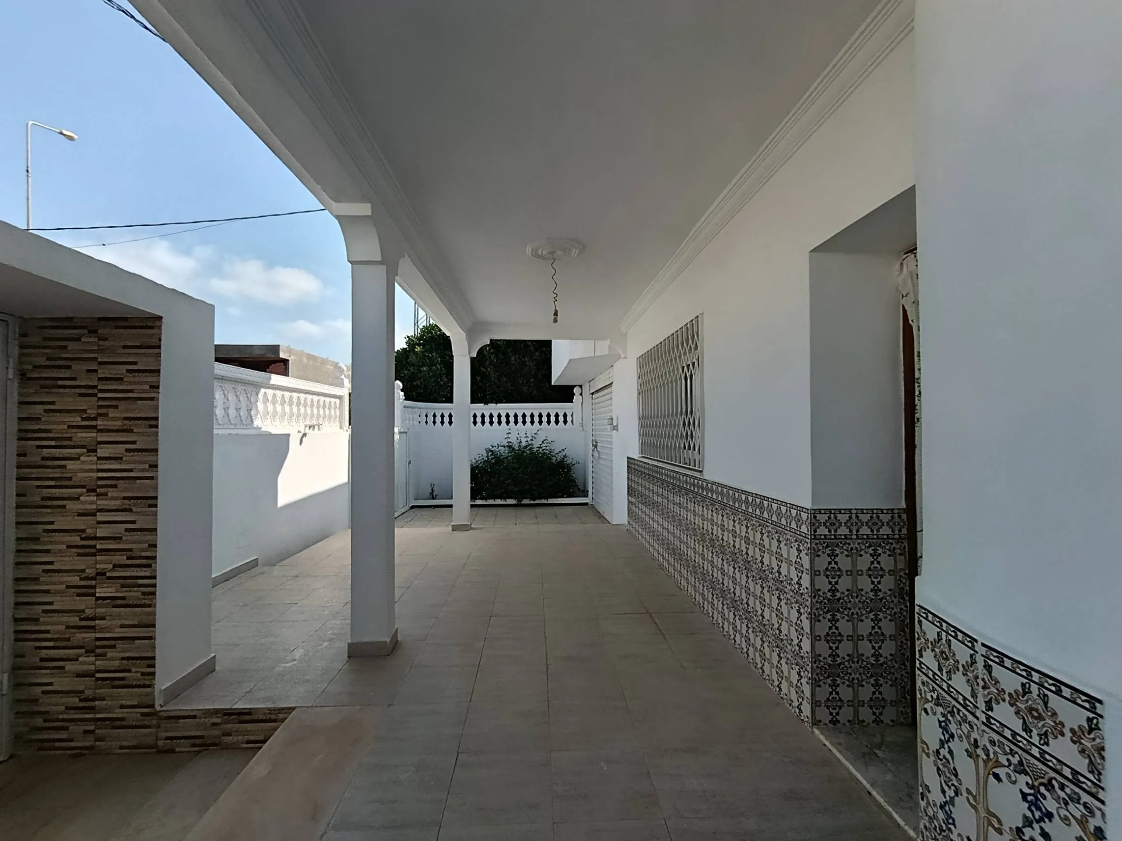 Une villa S+4 à El Haouaria