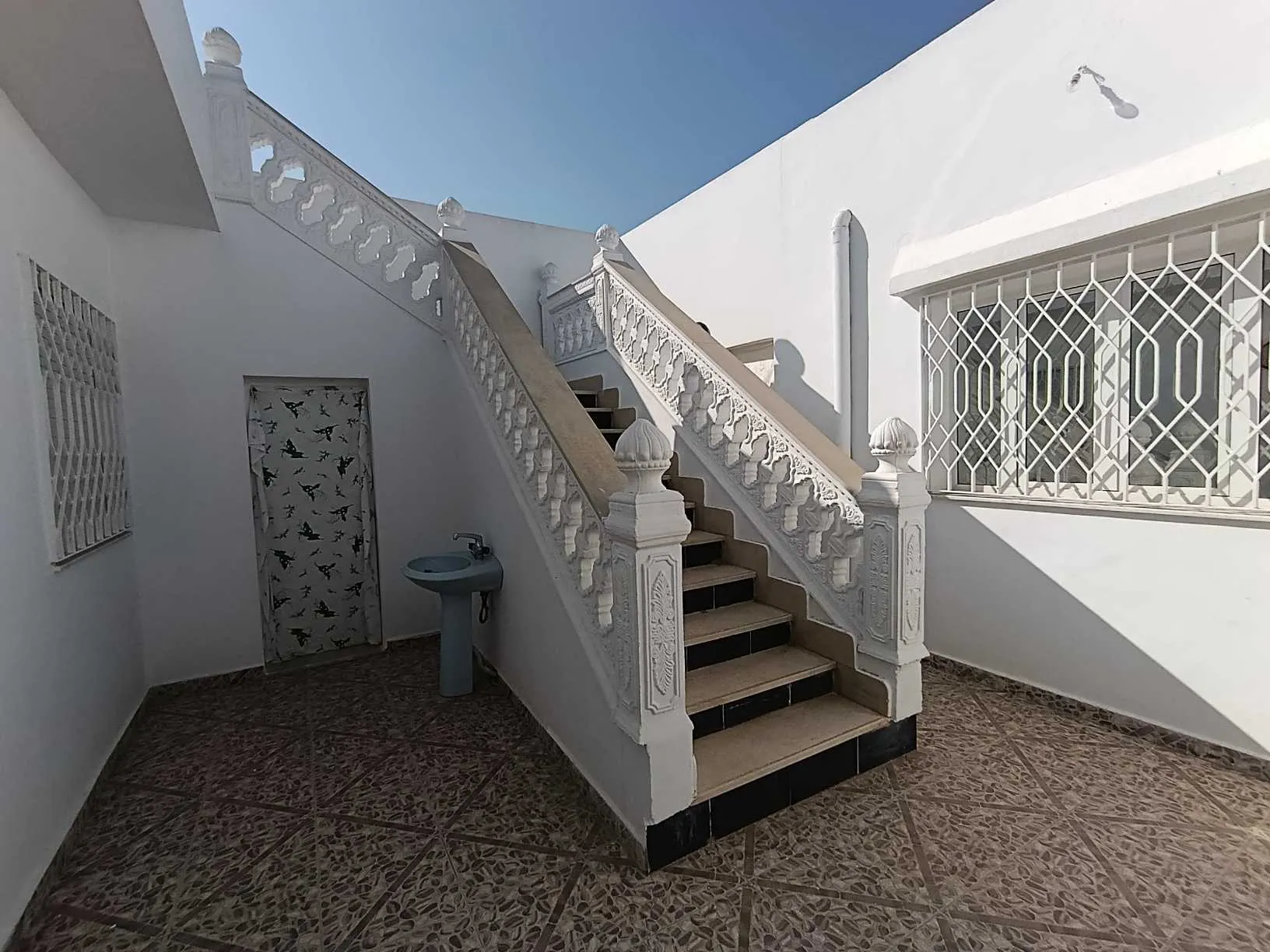 Une villa S+4 à El Haouaria