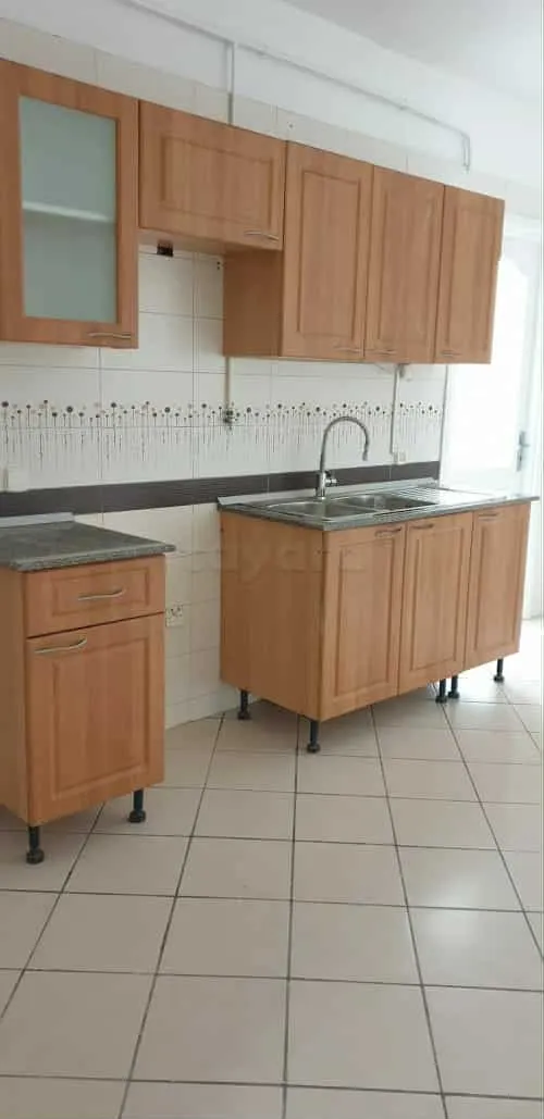 un appartement s+2 a la 4éme étage (avec doubles ascenseurs) a louer a Ghazela Prés de Technopole