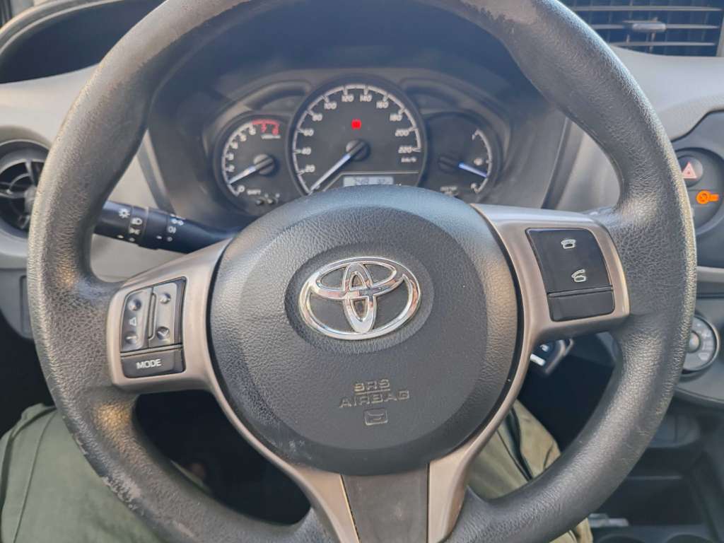 Toyota yaris 