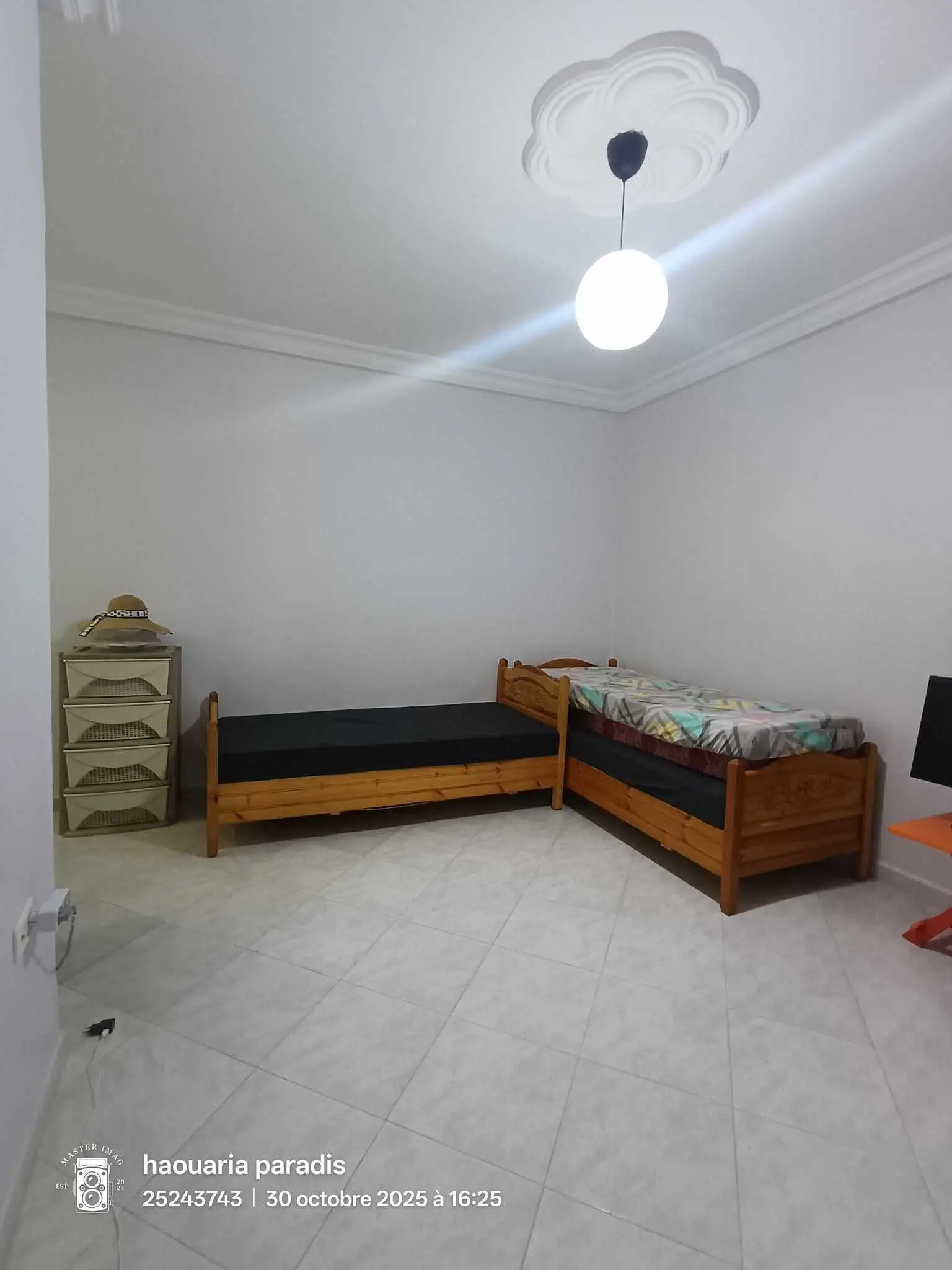 للبيع منزل وسط مدينة الهوارية