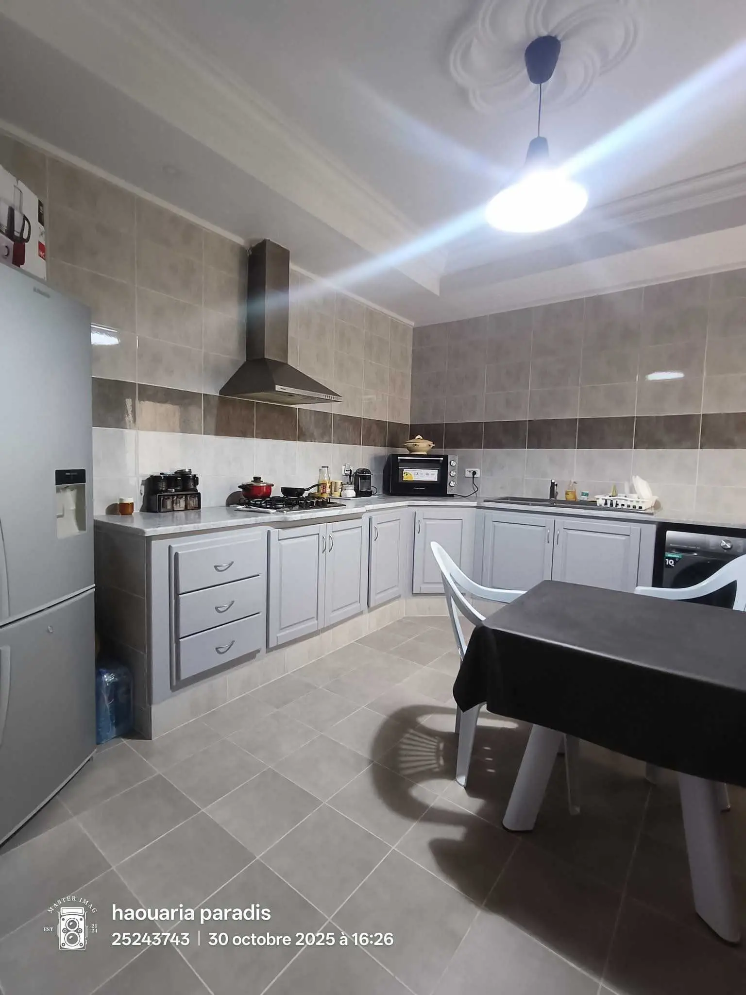 للبيع منزل وسط مدينة الهوارية