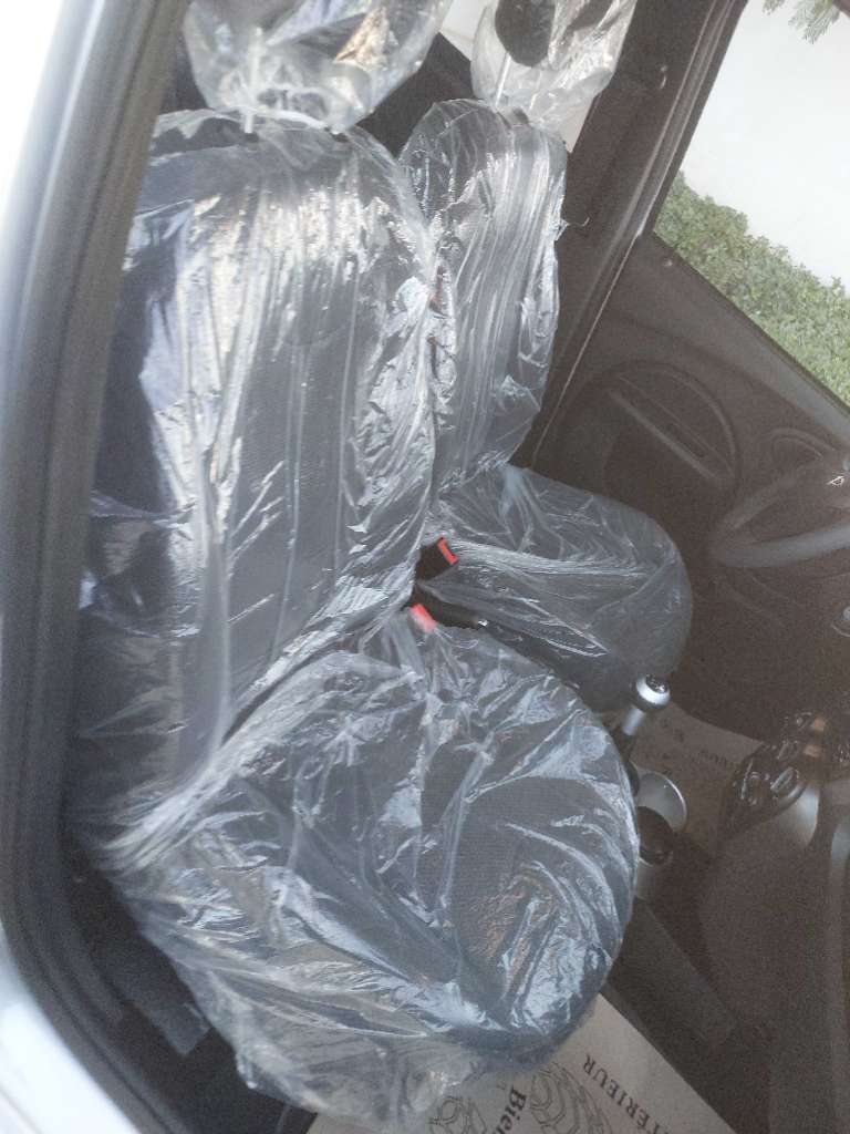 chery qq comme neuf dans emballage 