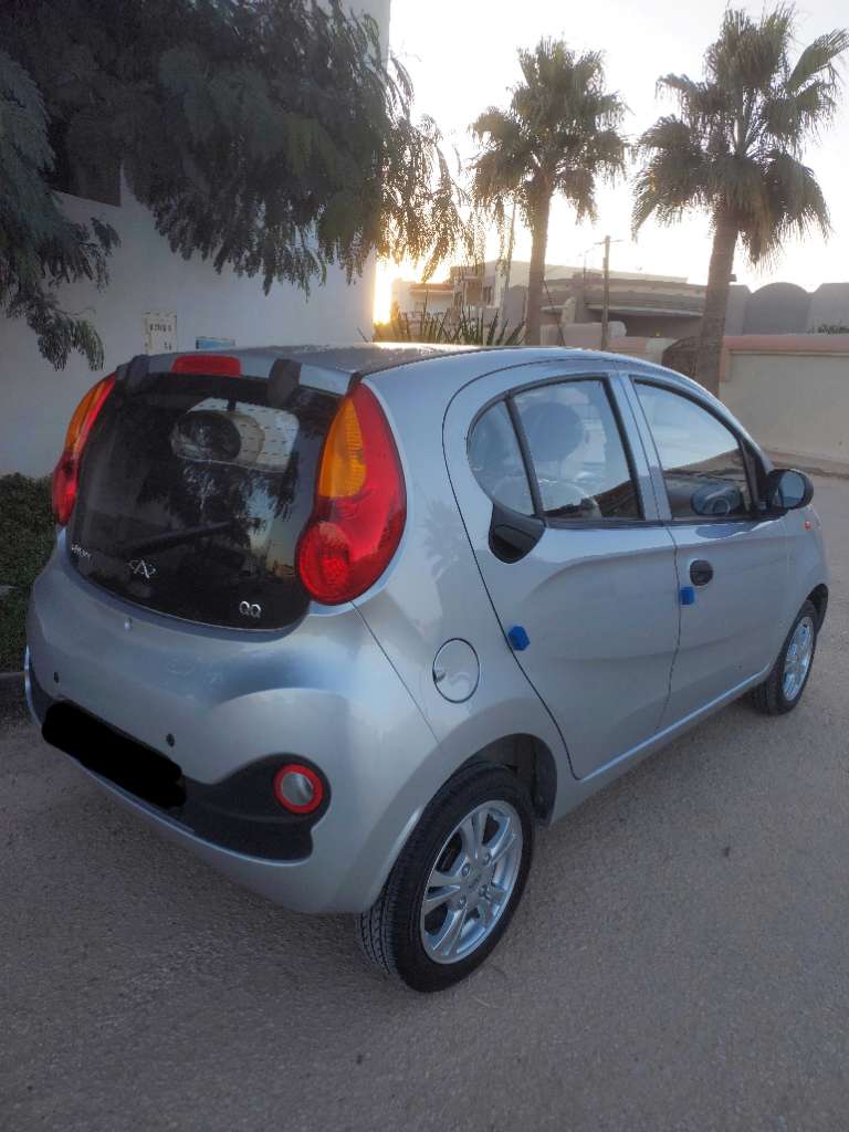chery qq comme neuf dans emballage 