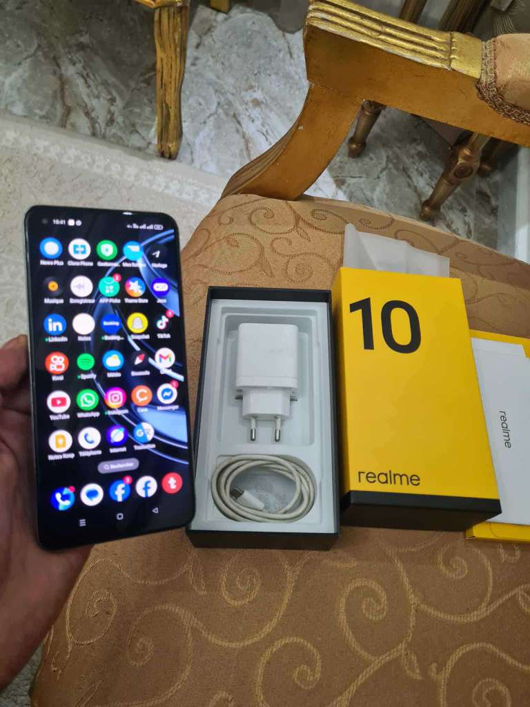 realme 10 bonne occasion 

ram 8g +4 

stockage 256g 