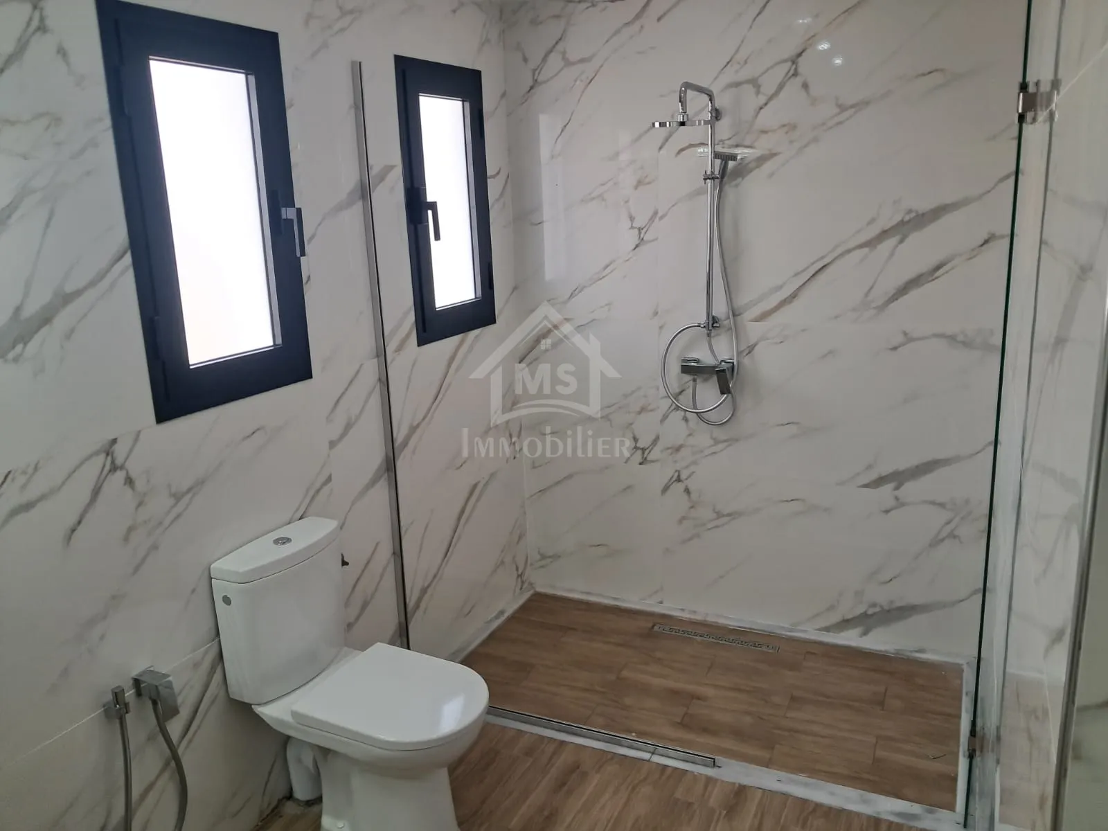 Villa toute neuve S+3 avec piscine à Hammamet Sud à vendre 51355351