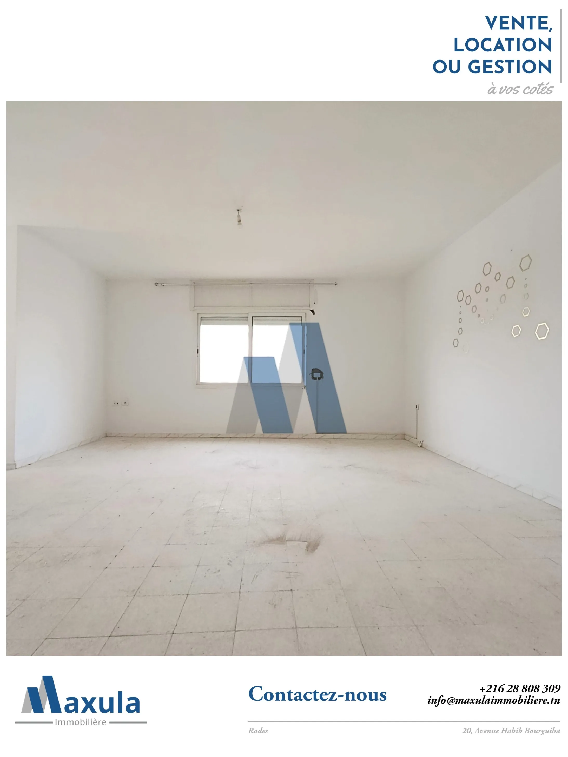 À VENDRE MAISON R+1 DEUX NIVEAUX SÉPARÉS À RADES MOHAMED ALI