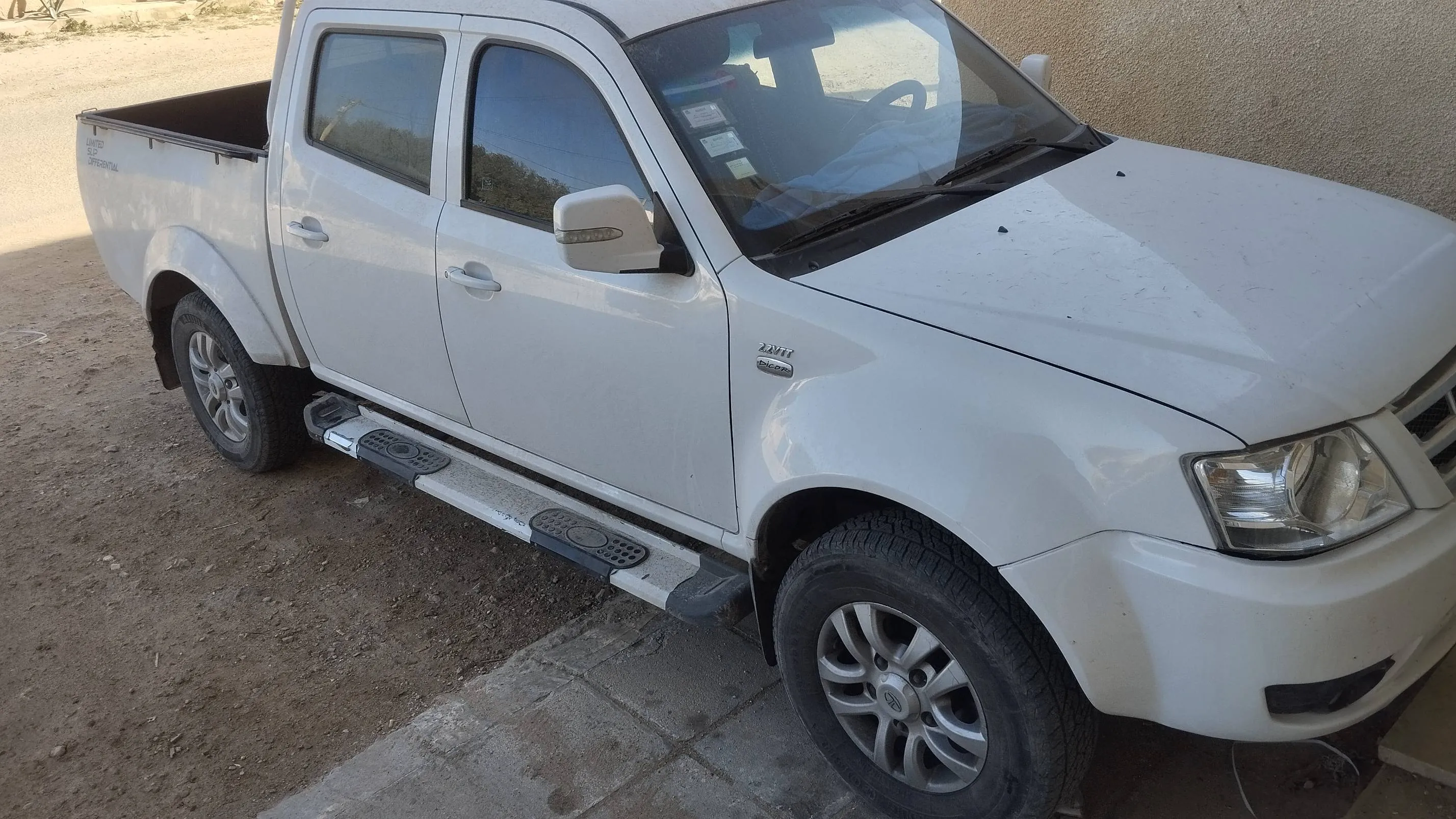 Tata Xénon 2023 4x4 27 000km casiment neuf urgent.