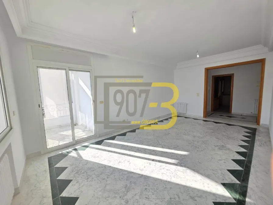 À louer Un appartement très propre de type S+2 à Ennasr