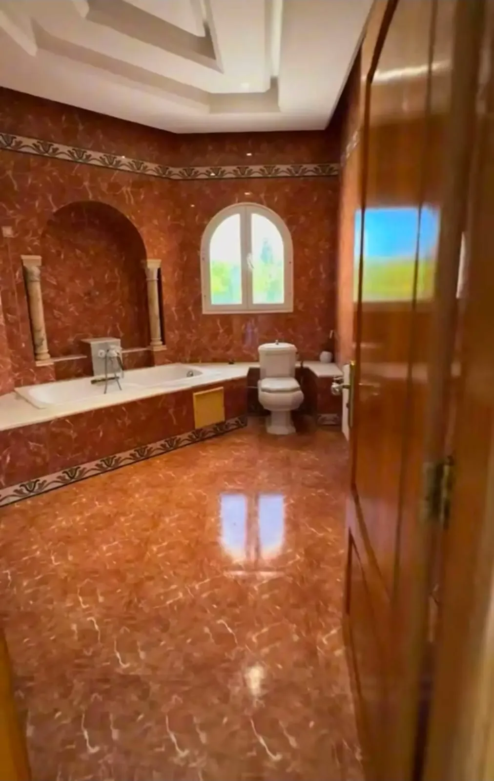 À Vendre Magnifique Villa de Luxe