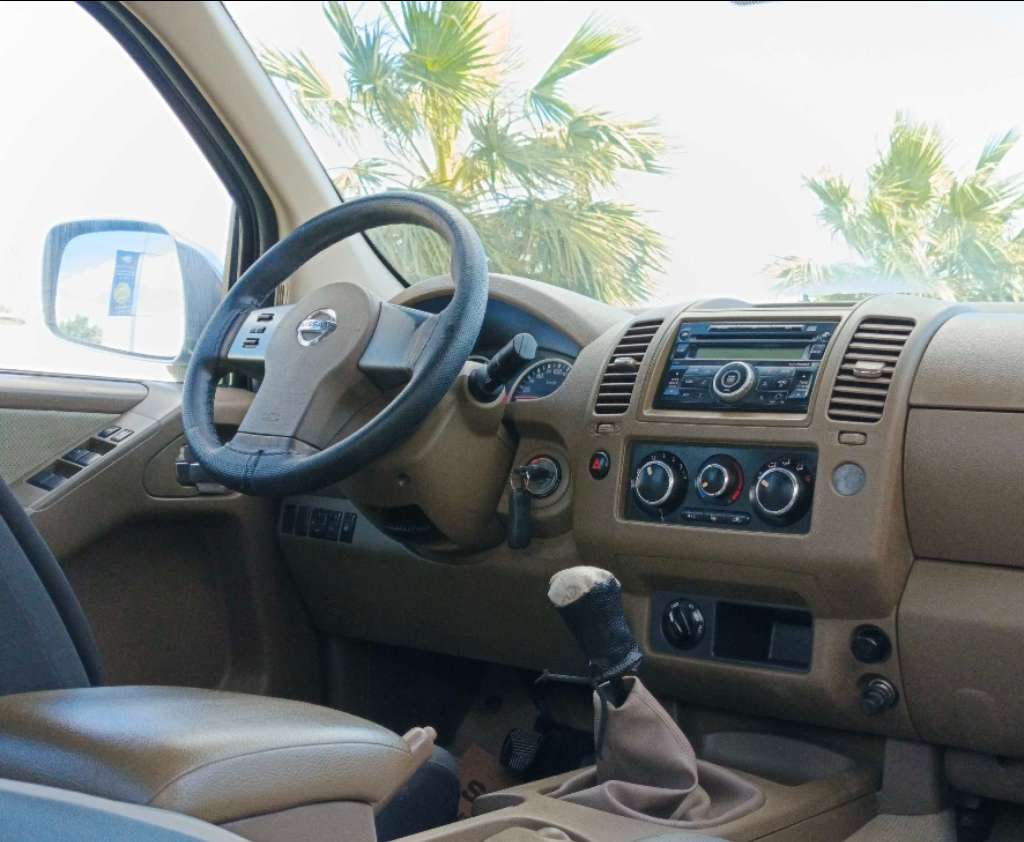 đ Nissan Navara LE // 4*4