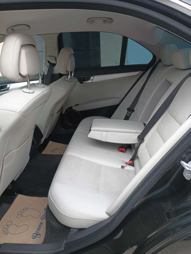 Mercedes C180 essence 