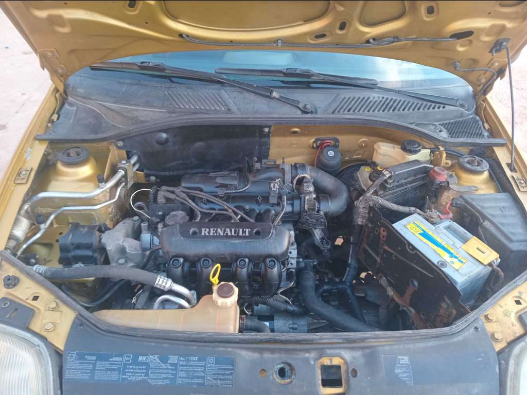 Clio Bombe