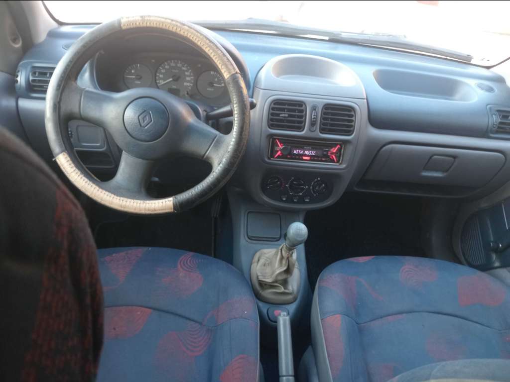 Clio Bombe