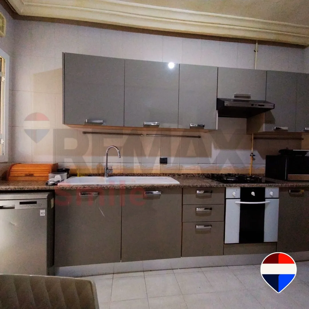 Appartement S+3 double ascenseur cité des palmeraies , L'aouina