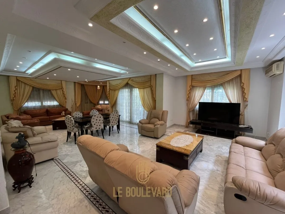 A Vendre Villa De Maitre 3S+5 Avec Piscine Et Sous-sol à Sidi Mahersi, Nabeul 
